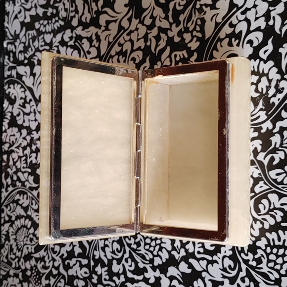 VINTAGE ALABASTER CIGARETTE BOX - Picture 2 of 4